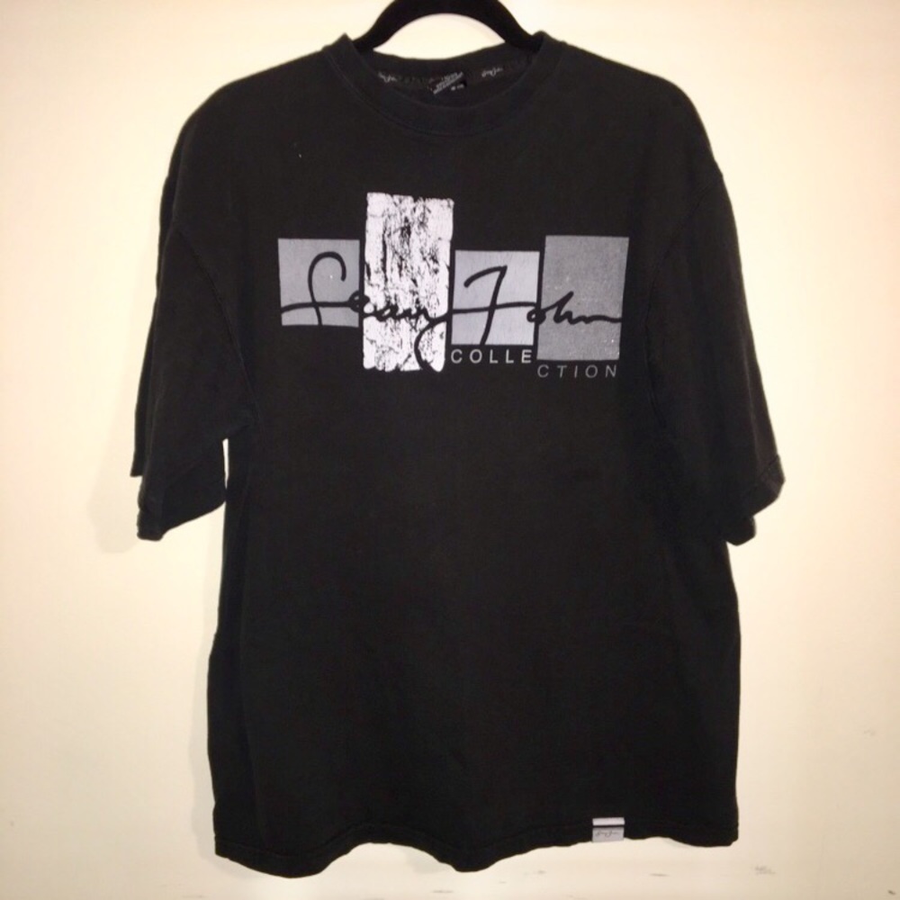 🧡 | SEAN JOHN COLLECTION GRAPHIC TEE | LARGE